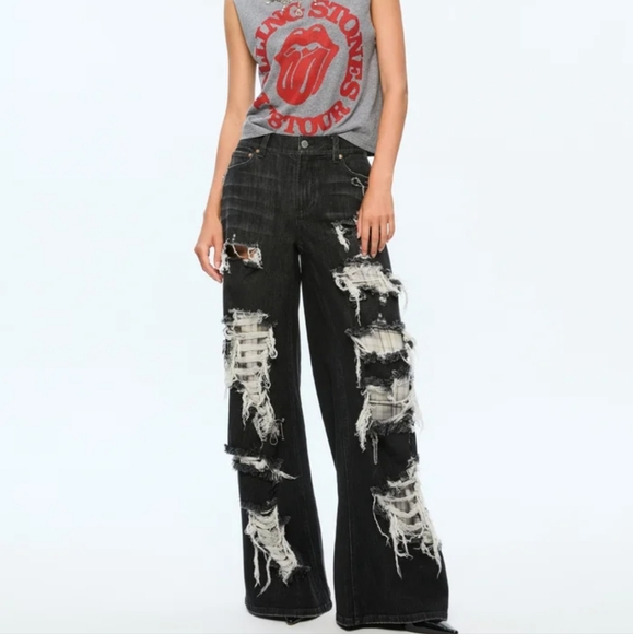 FIRM Alice + Olivia Embellished Rolling Stones Graphic Tank Top Xs/S - Picture 10 of 10